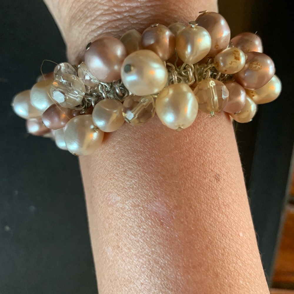 Champagne pink and white pearl bracelet